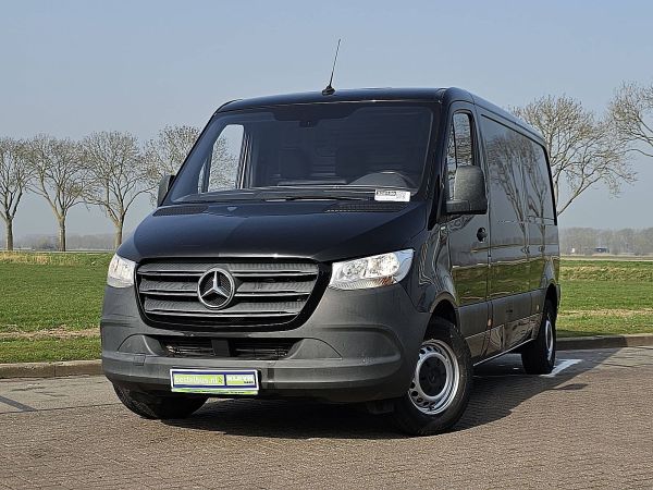 MERCEDES-BENZ - SPRINTER 214
