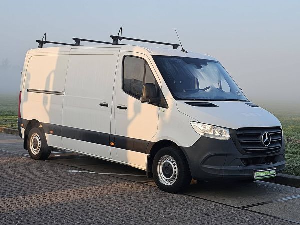 MERCEDES-BENZ - SPRINTER 211